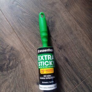 NWT Essentials Extra sticky lint roller